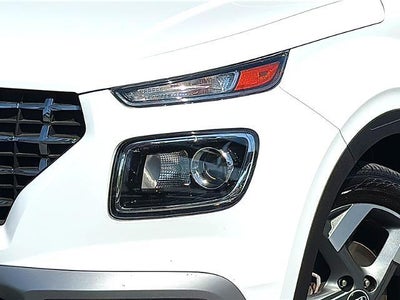 2025 Hyundai VENUE SEL IVT