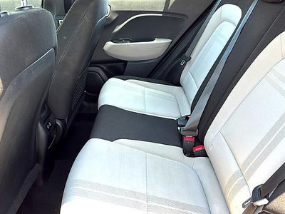 2025 Hyundai VENUE SEL IVT