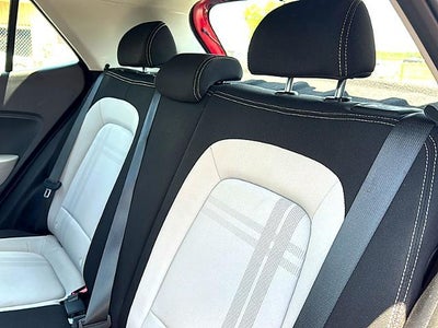 2025 Hyundai VENUE SEL IVT