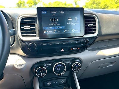 2025 Hyundai VENUE SEL IVT