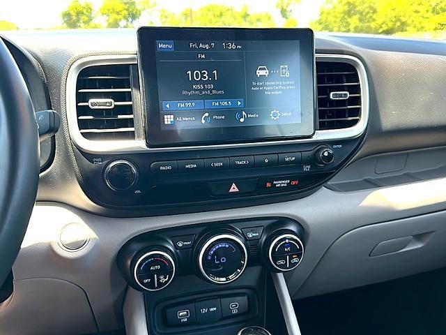 2025 Hyundai VENUE SEL IVT