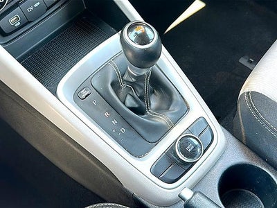2025 Hyundai VENUE SEL IVT
