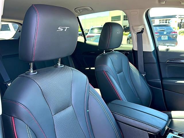 2023 Buick Envision FWD 4dr Essence
