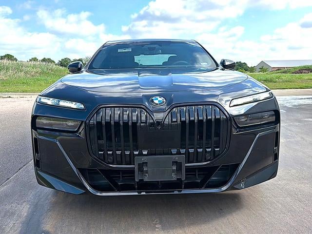 2023 BMW 760i xDrive Sedan
