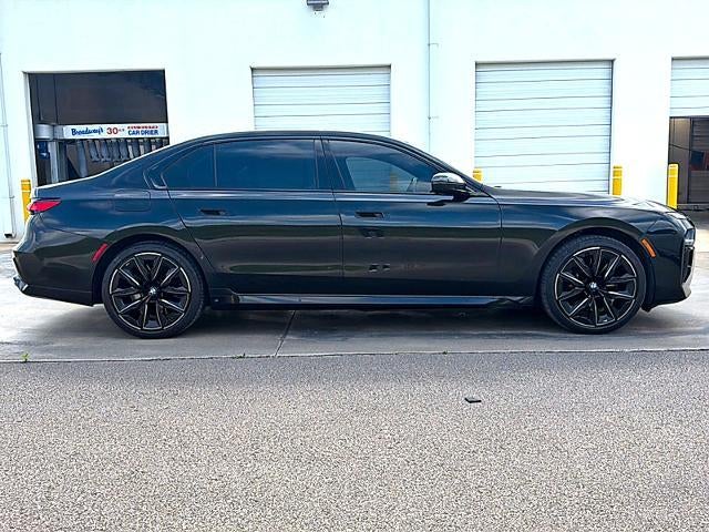 2023 BMW 760i xDrive Sedan