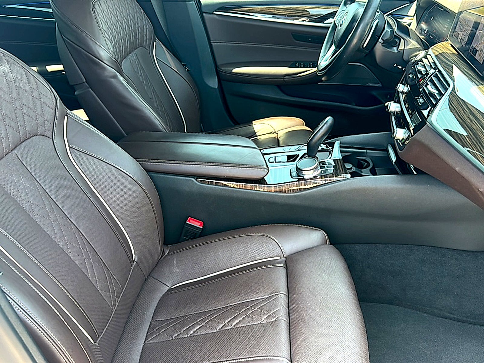 2021 BMW 540i Sedan