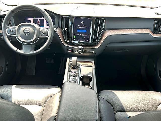 2022 Volvo XC60 B5 AWD Momentum