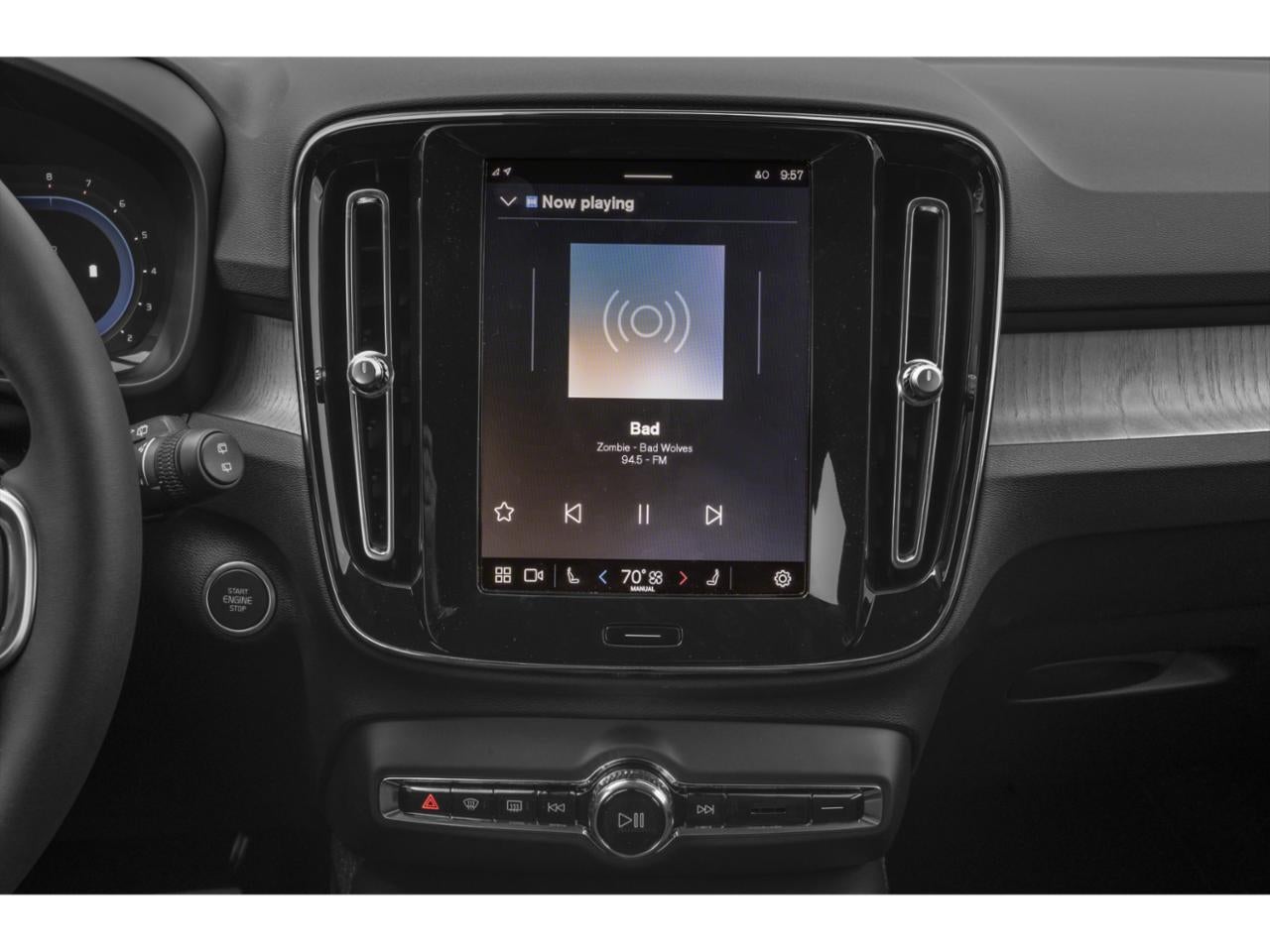 2023 Volvo XC40 B5 AWD Core