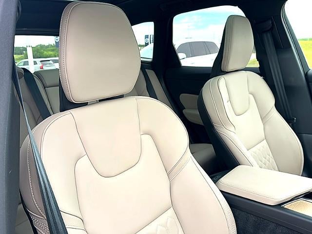 2026 Volvo XC60 B5 AWD Plus