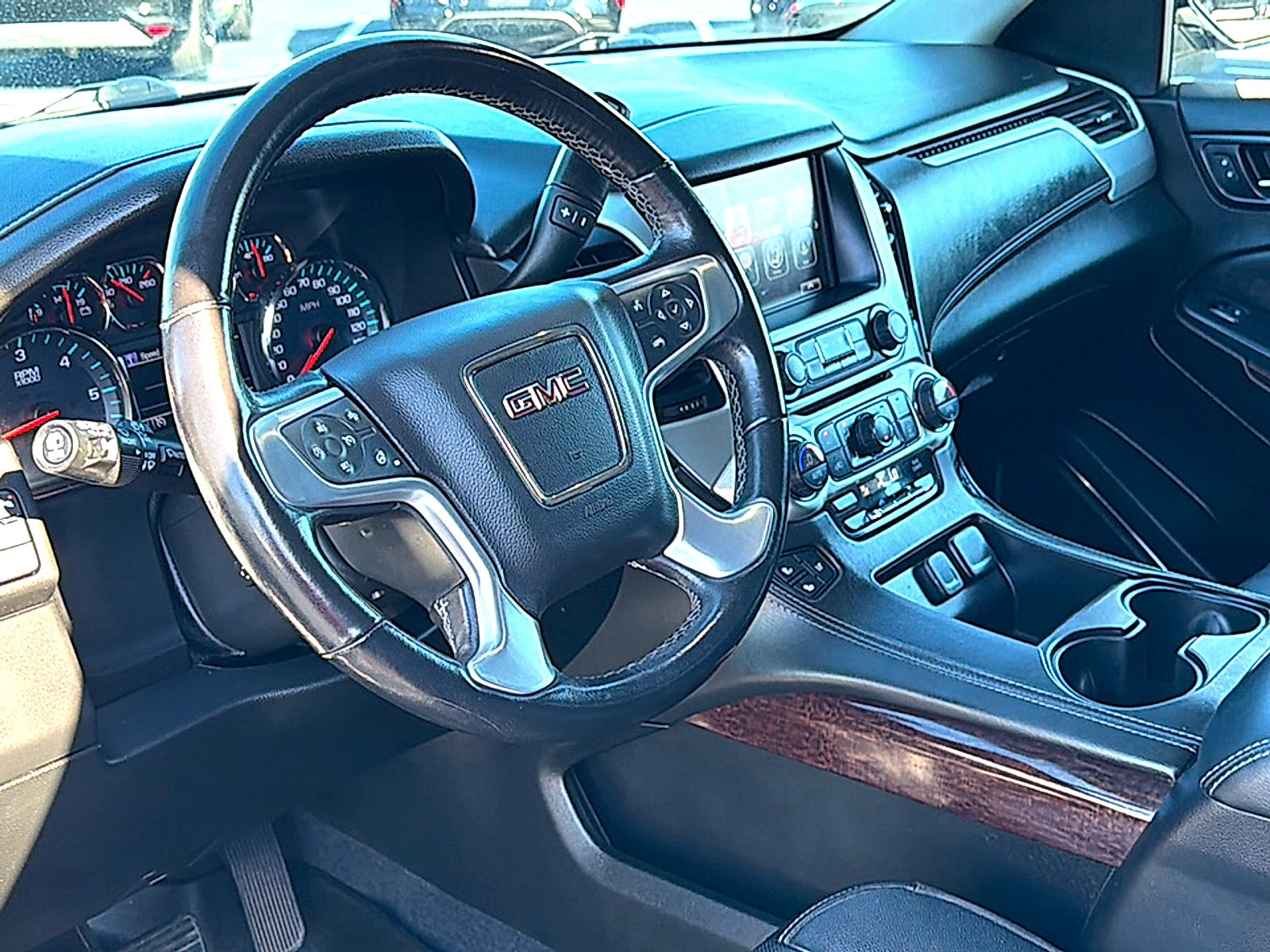 2020 GMC Yukon XL SLT