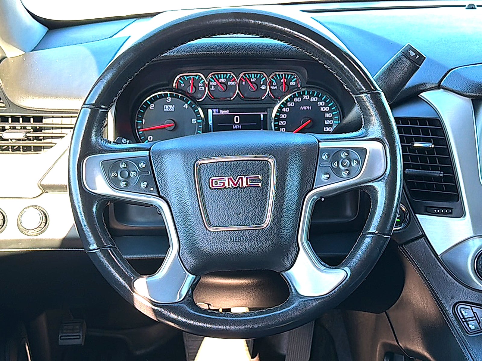 2020 GMC Yukon XL SLT