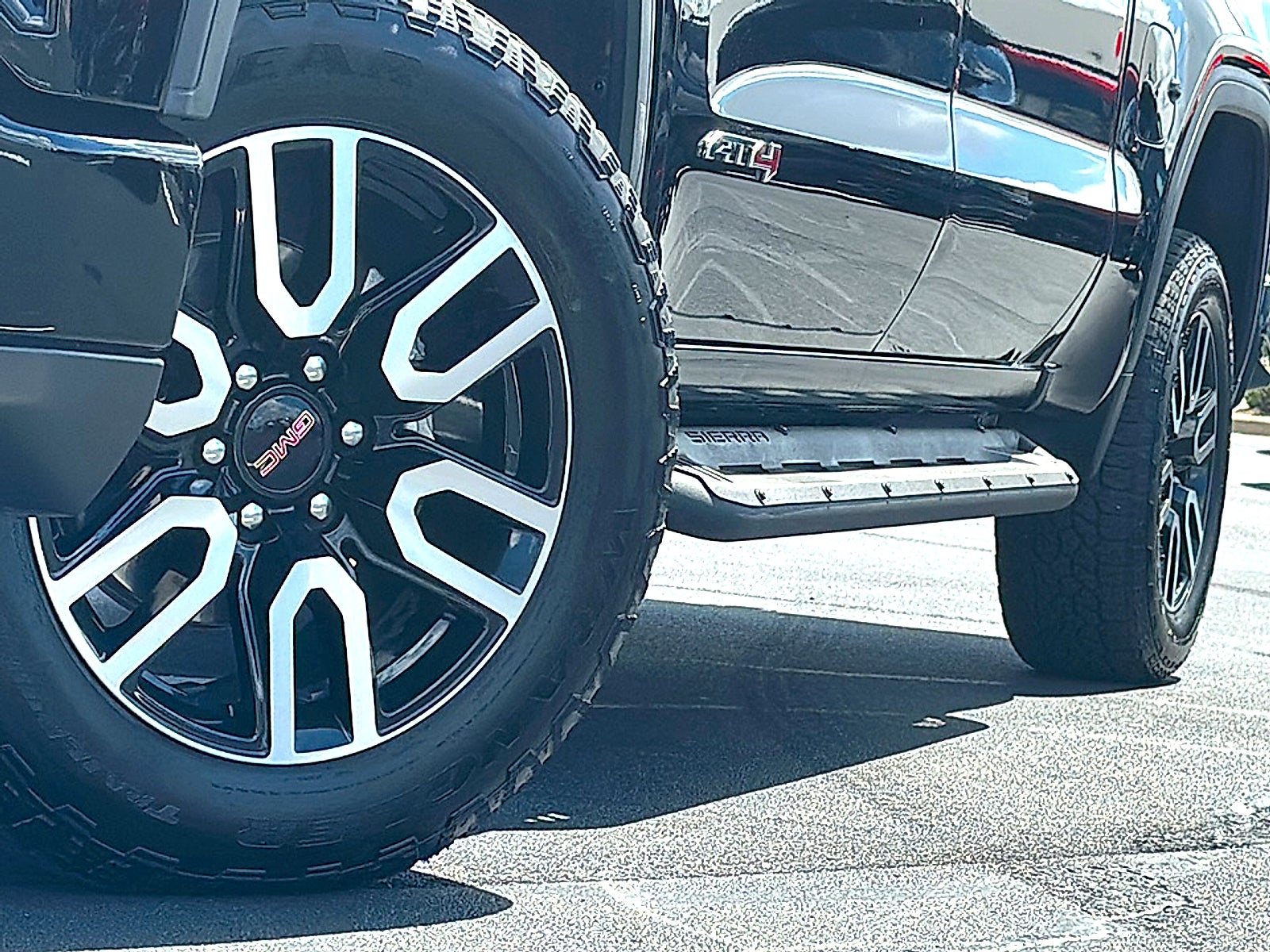 2024 GMC Sierra 1500 AT4