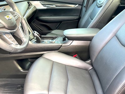 2025 Cadillac XT5 Sport