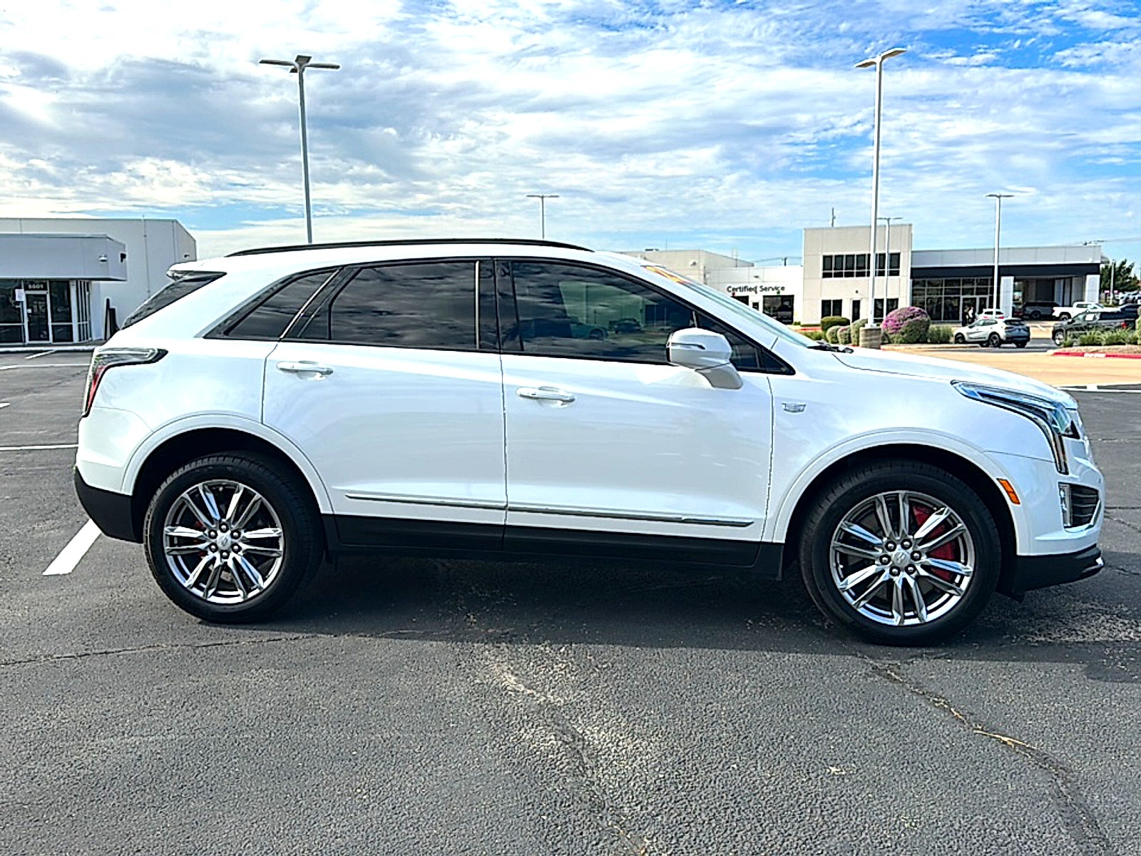 2025 Cadillac XT5 Sport