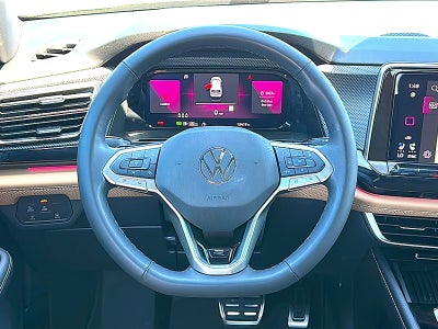 2025 Volkswagen Atlas Cross Sport 2.0T SEL R-Line Black