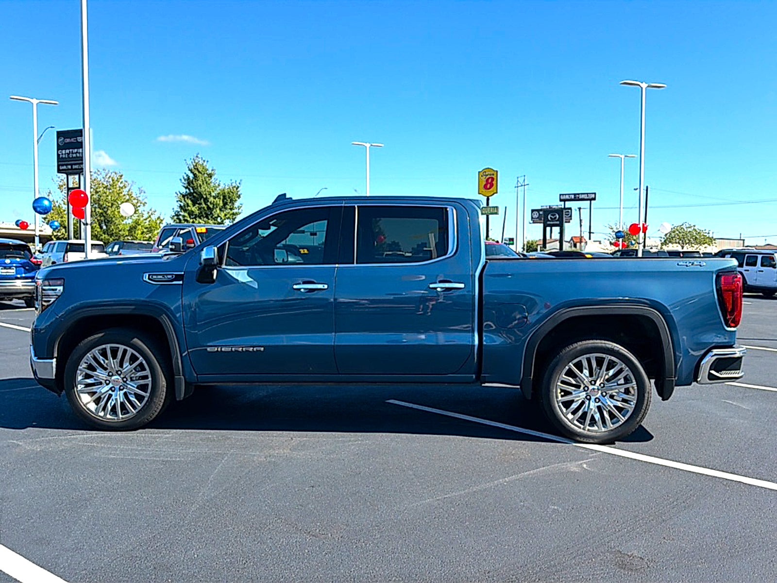 2024 GMC Sierra 1500 SLT