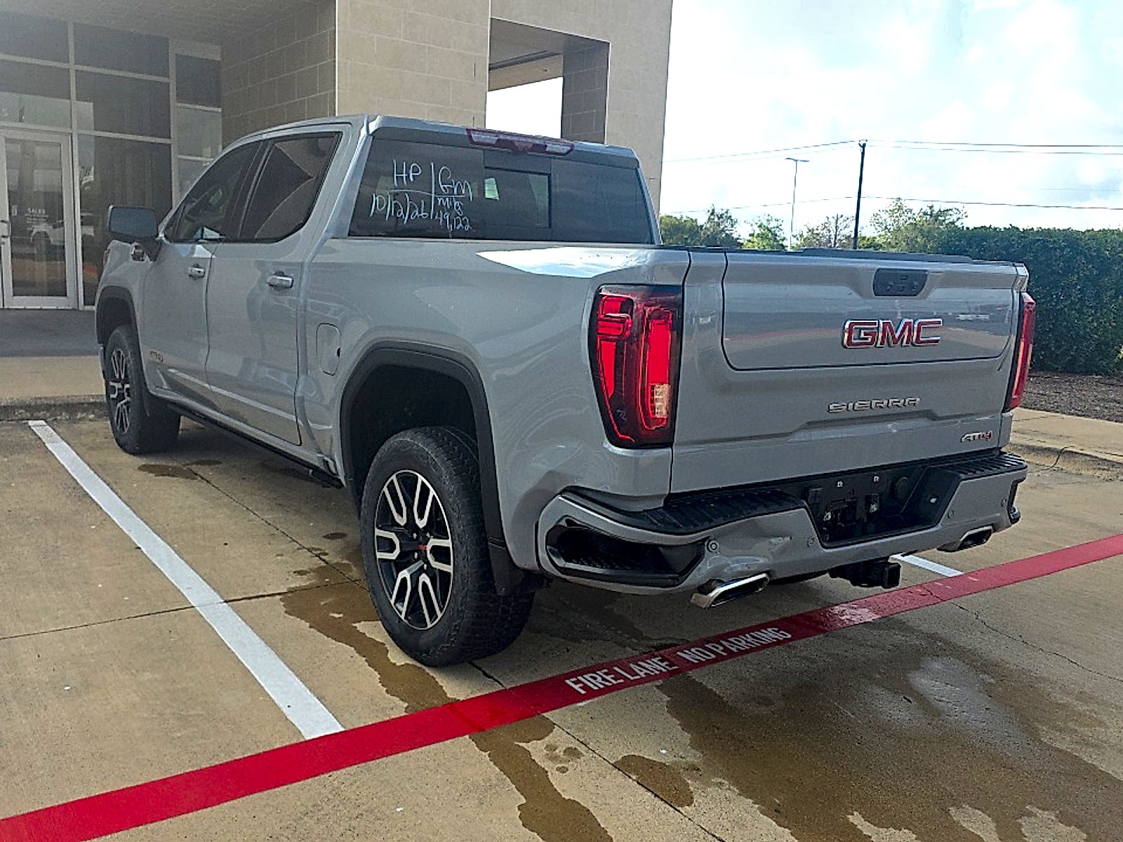 2025 GMC Sierra 1500 AT4
