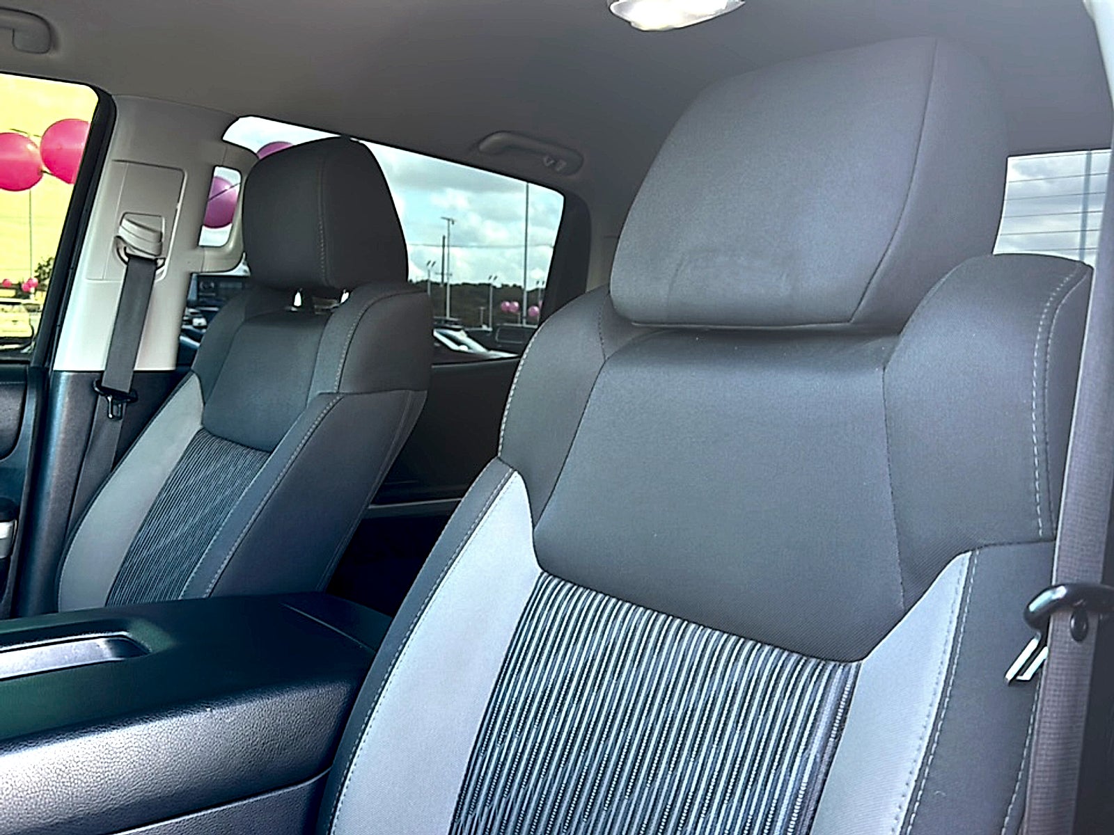 2017 Toyota Tundra SR5 5.7L V8
