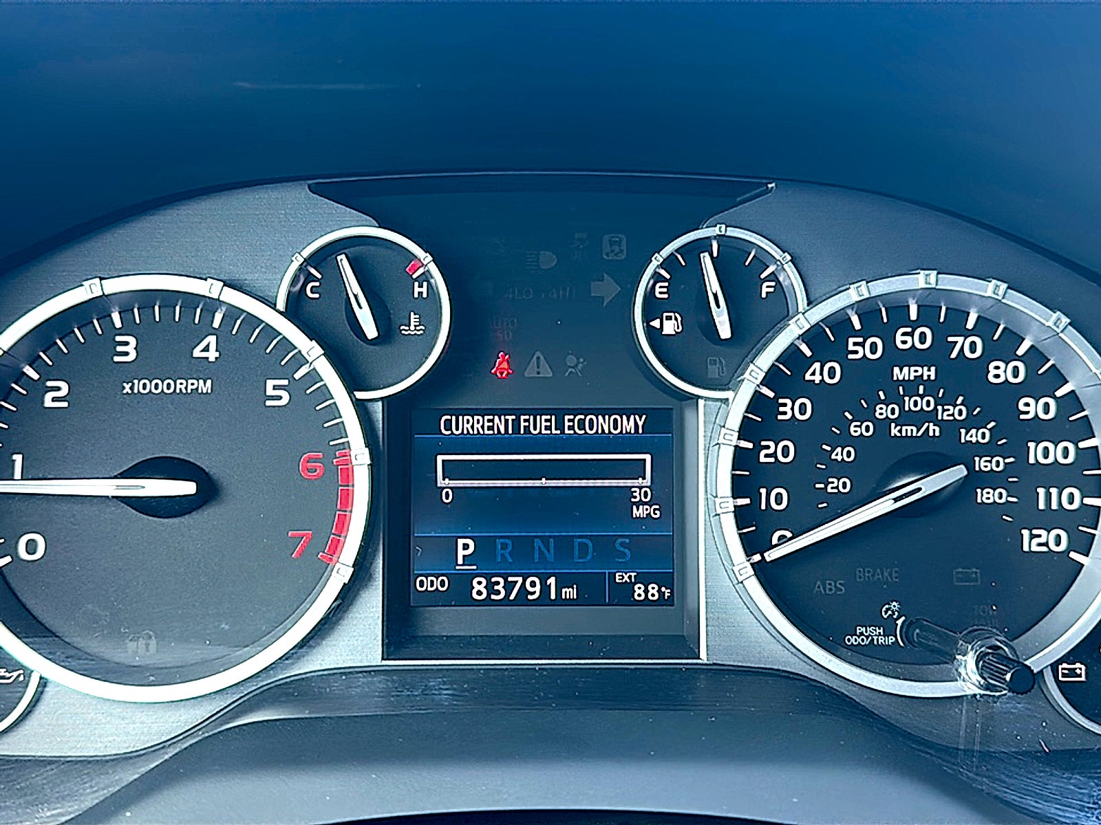 2017 Toyota Tundra SR5 5.7L V8