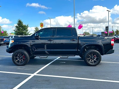 2017 Toyota Tundra SR5 5.7L V8