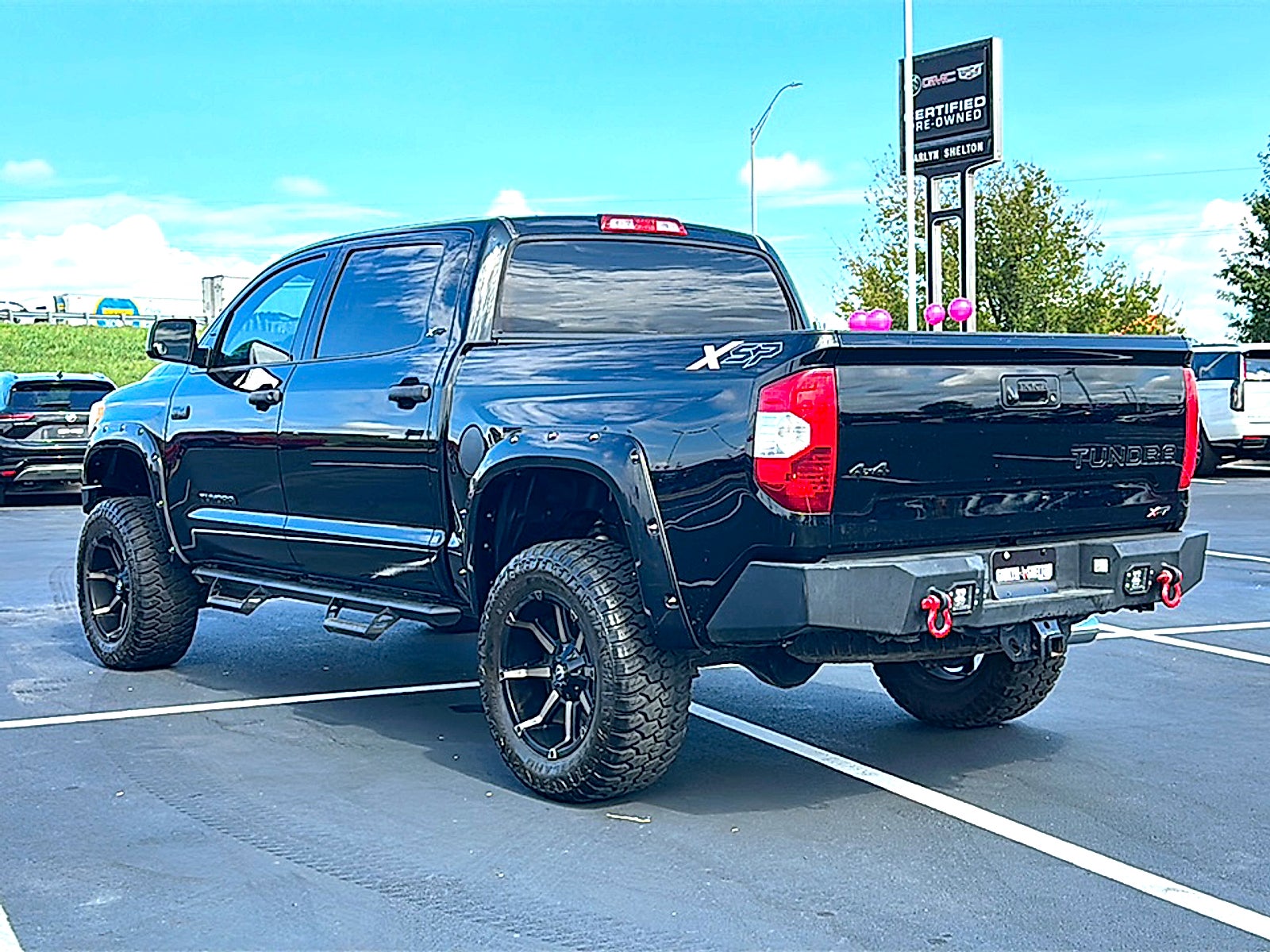 2017 Toyota Tundra SR5 5.7L V8