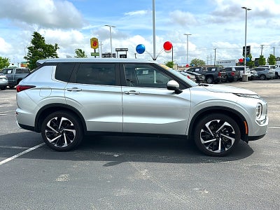 2023 Mitsubishi Outlander SE 2.5 2WD