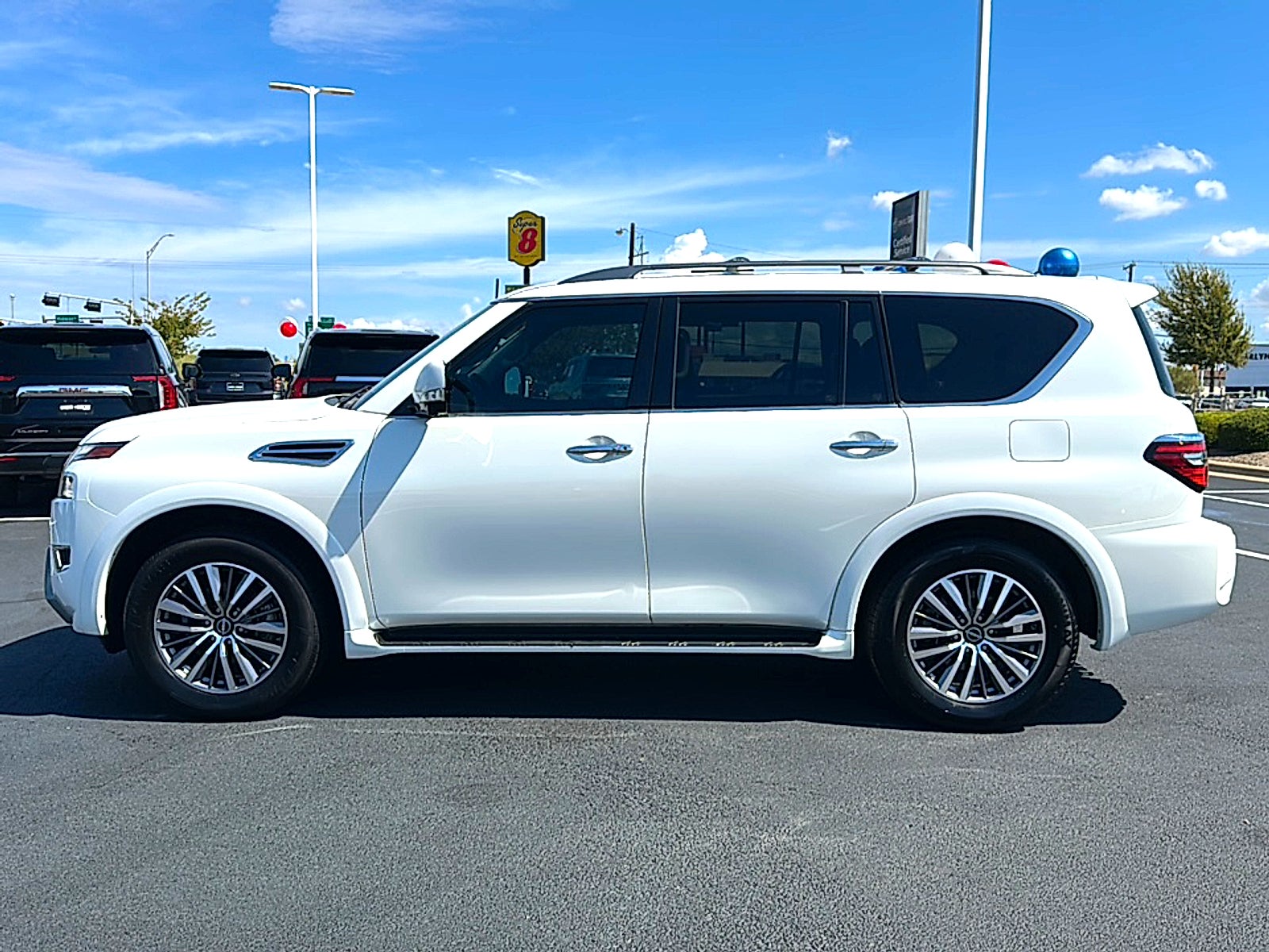 2023 Nissan Armada SL 2WD