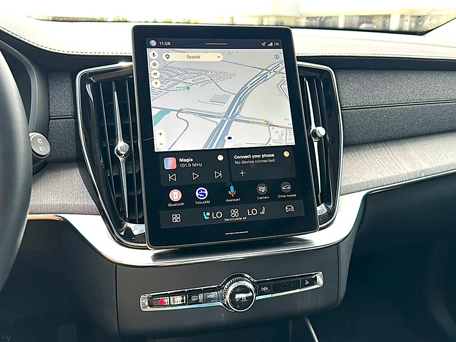2026 Volvo XC90 B6 Ultra Dark Theme 6-Seater