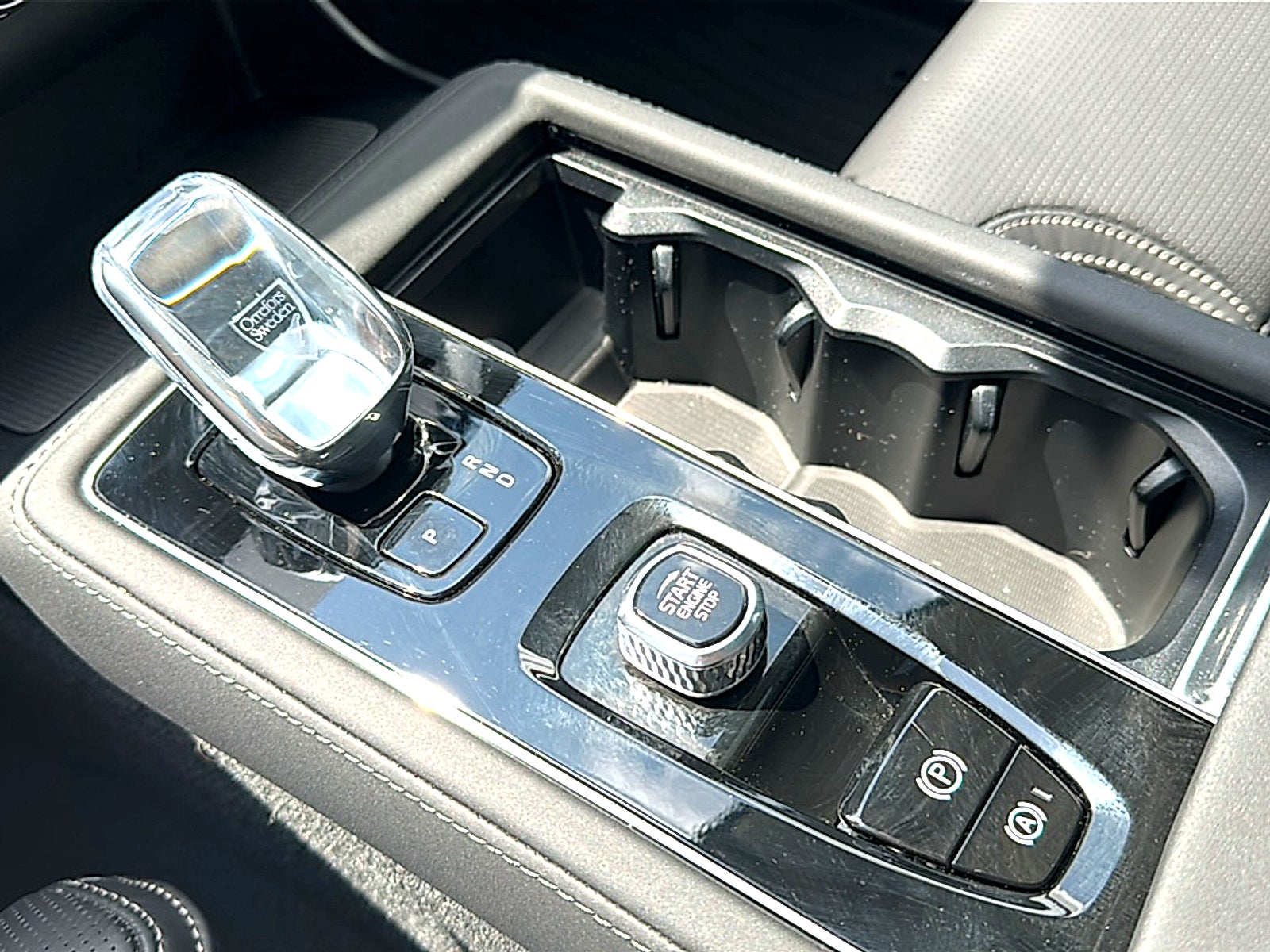 2026 Volvo XC90 B6 Ultra Dark Theme 6-Seater