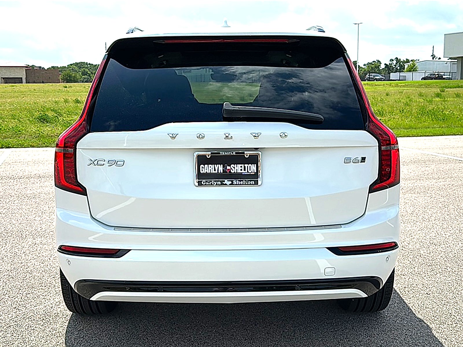 2026 Volvo XC90 B6 Ultra Dark Theme 6-Seater