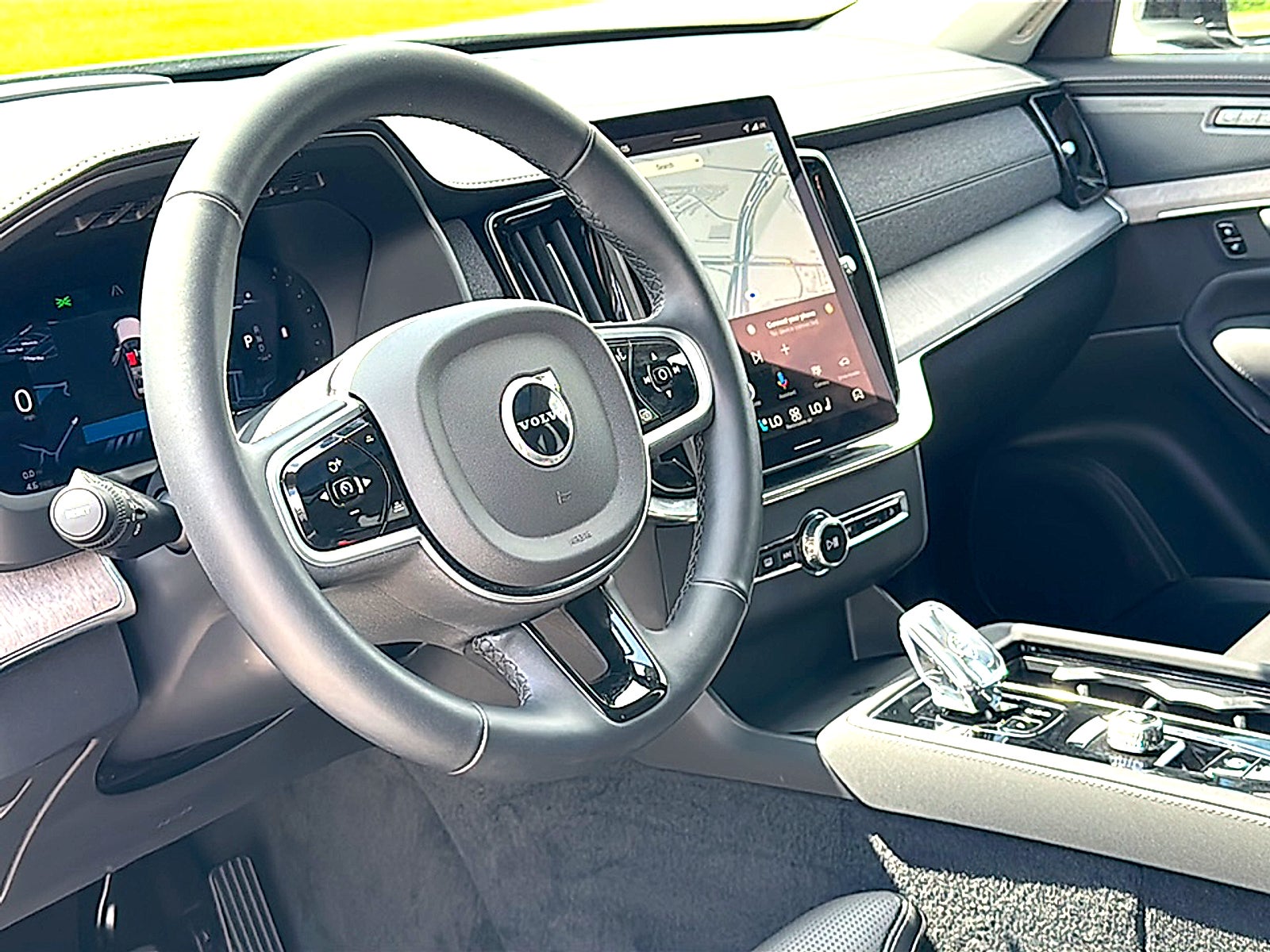 2026 Volvo XC90 B6 Ultra Dark Theme 6-Seater