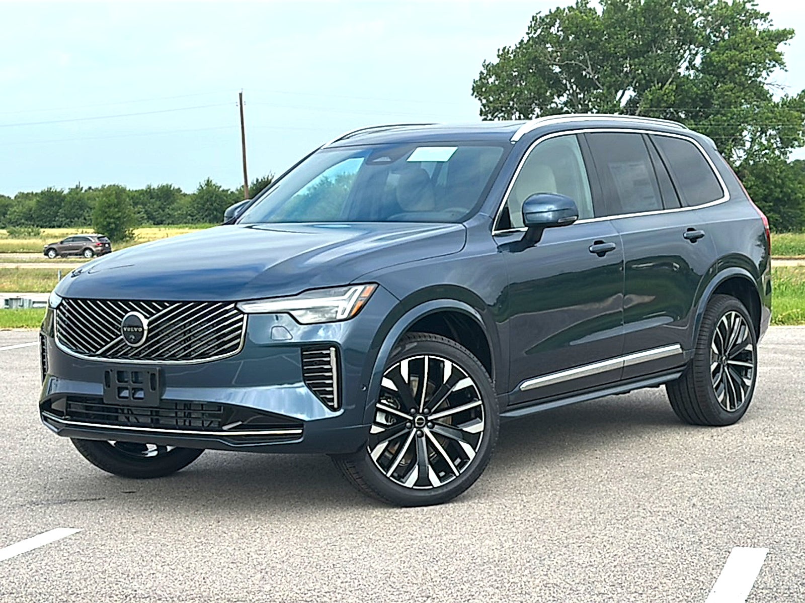 2026 Volvo XC90 B6 Plus 7-Seater