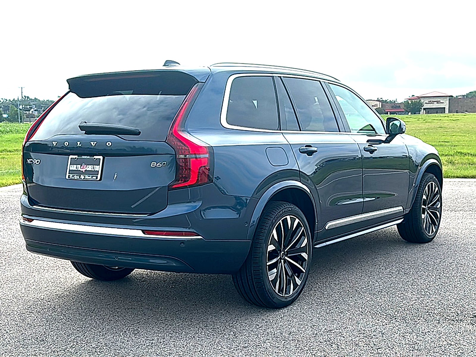 2026 Volvo XC90 B6 Plus 7-Seater