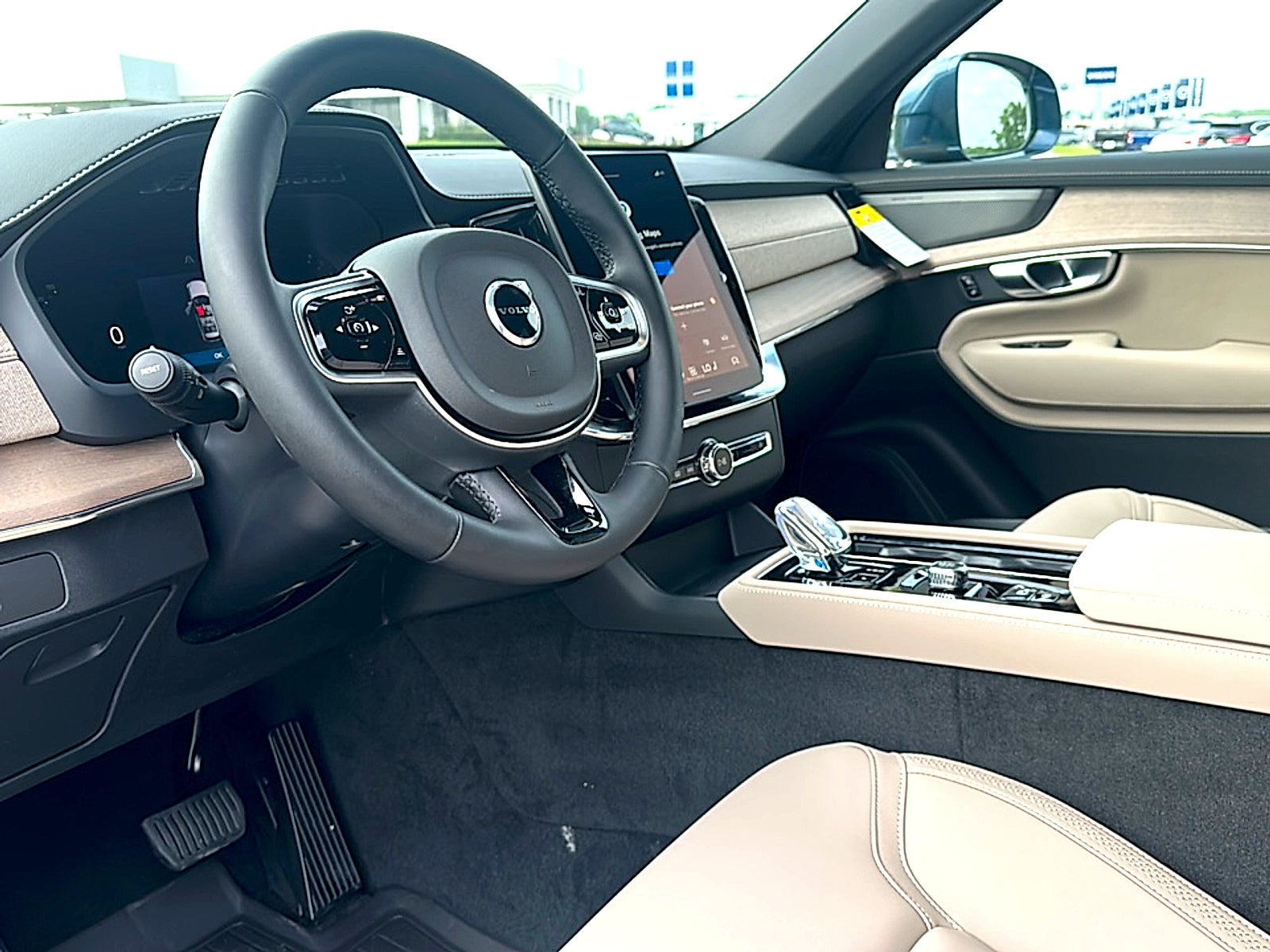 2026 Volvo XC90 B6 Plus 7-Seater