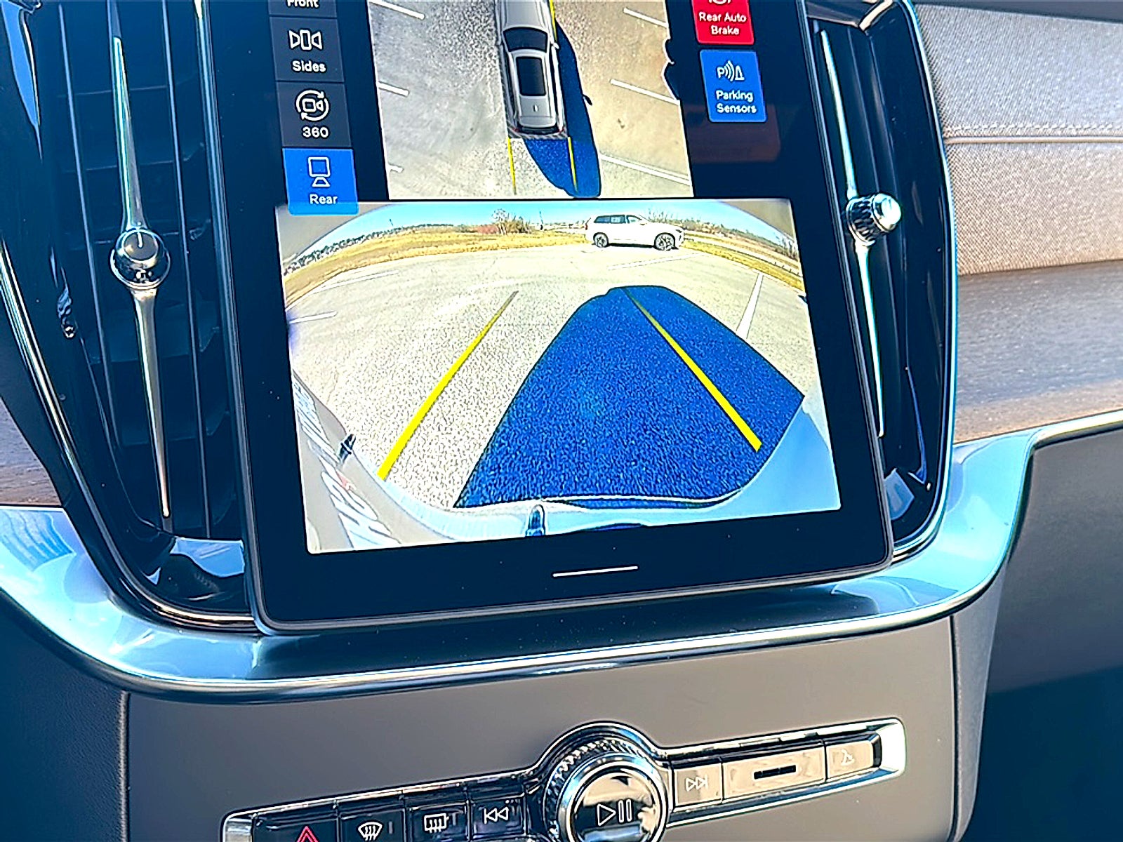 2026 Volvo XC90 Plus, B6 AWD Gas (mild hybrid), Gasoline, Bright, 7 Seats