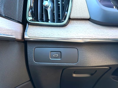 2026 Volvo XC90 Plus, B6 AWD Gas (mild hybrid), Gasoline, Bright, 7 Seats