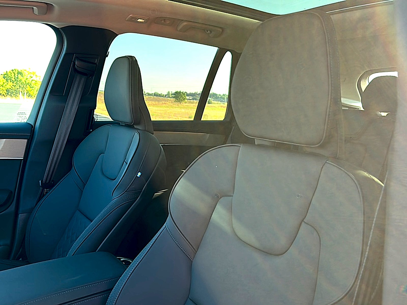 2026 Volvo XC90 Plus, B5 AWD Gas (mild hybrid), Gasoline, Bright, 6 Seats