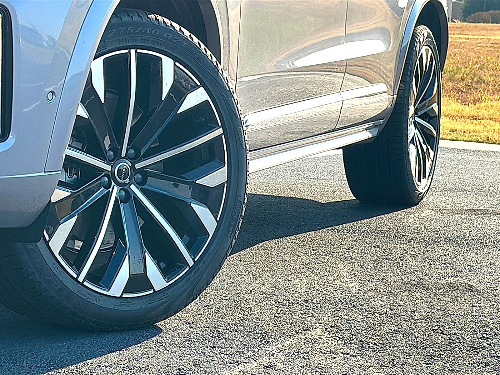 2026 Volvo XC90 Plus, B5 AWD Gas (mild hybrid), Gasoline, Bright, 6 Seats