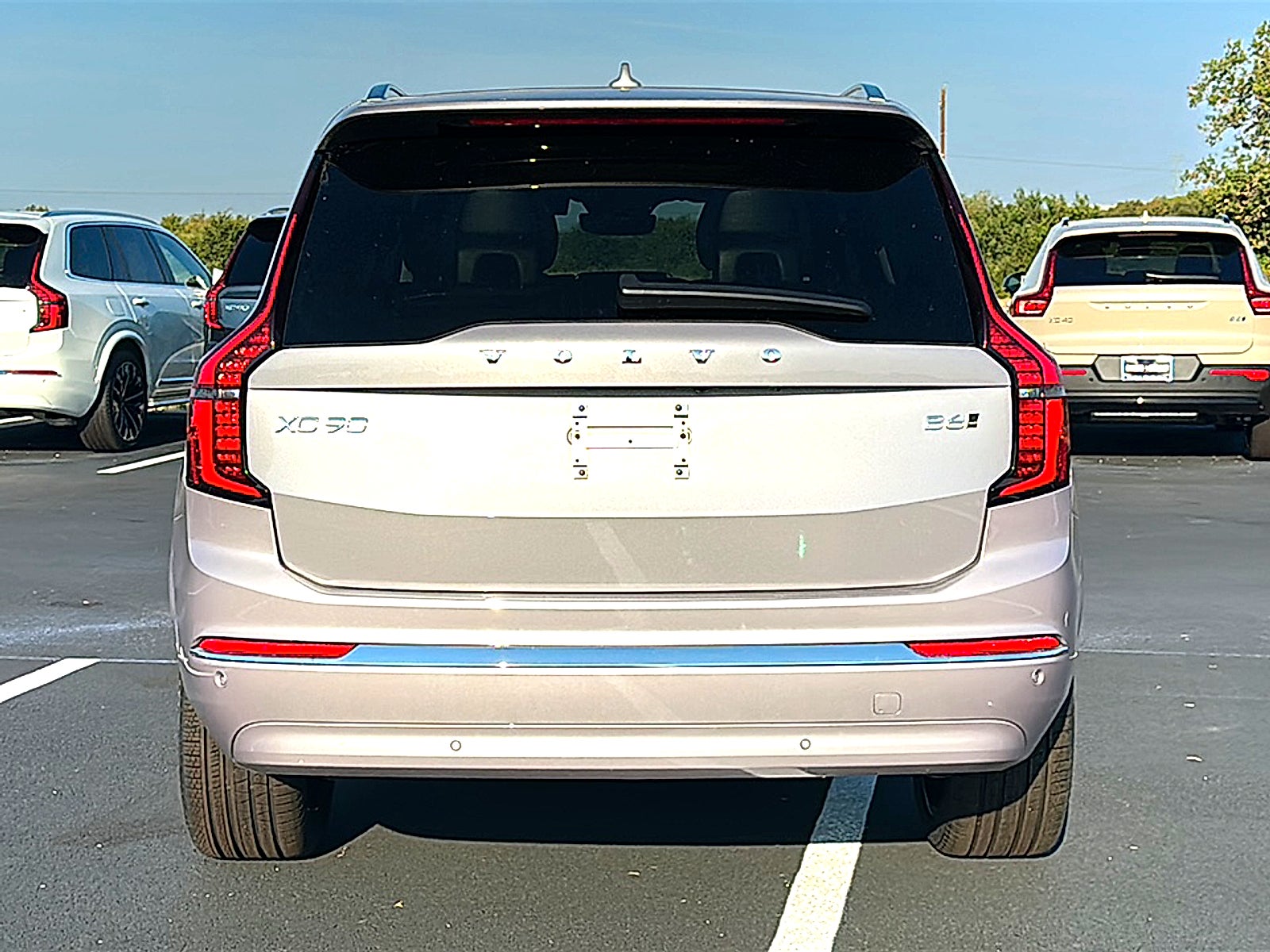 2026 Volvo XC90 Plus, B5 AWD Gas (mild hybrid), Gasoline, Bright, 6 Seats