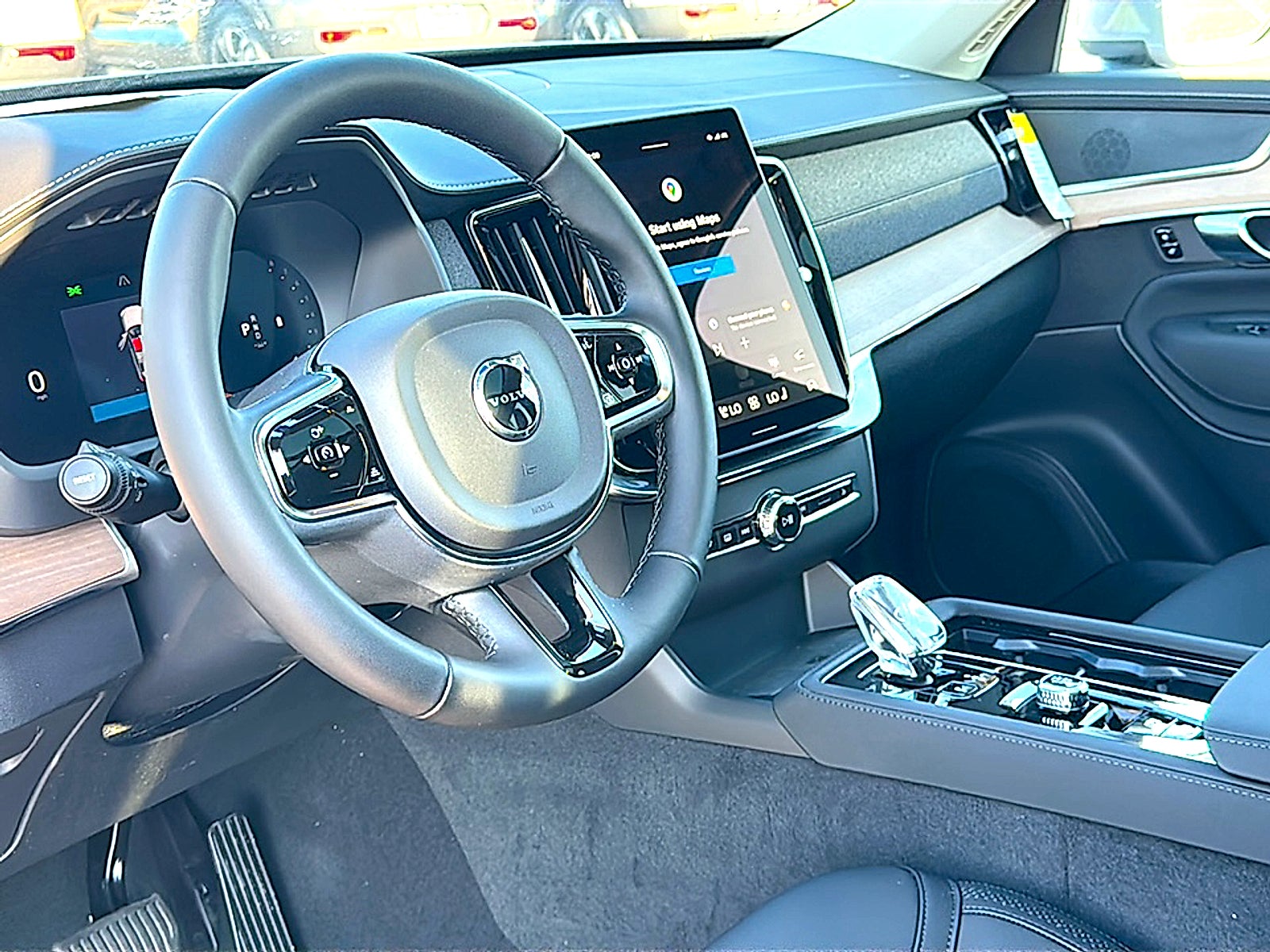 2026 Volvo XC90 Plus, B5 AWD Gas (mild hybrid), Gasoline, Bright, 6 Seats