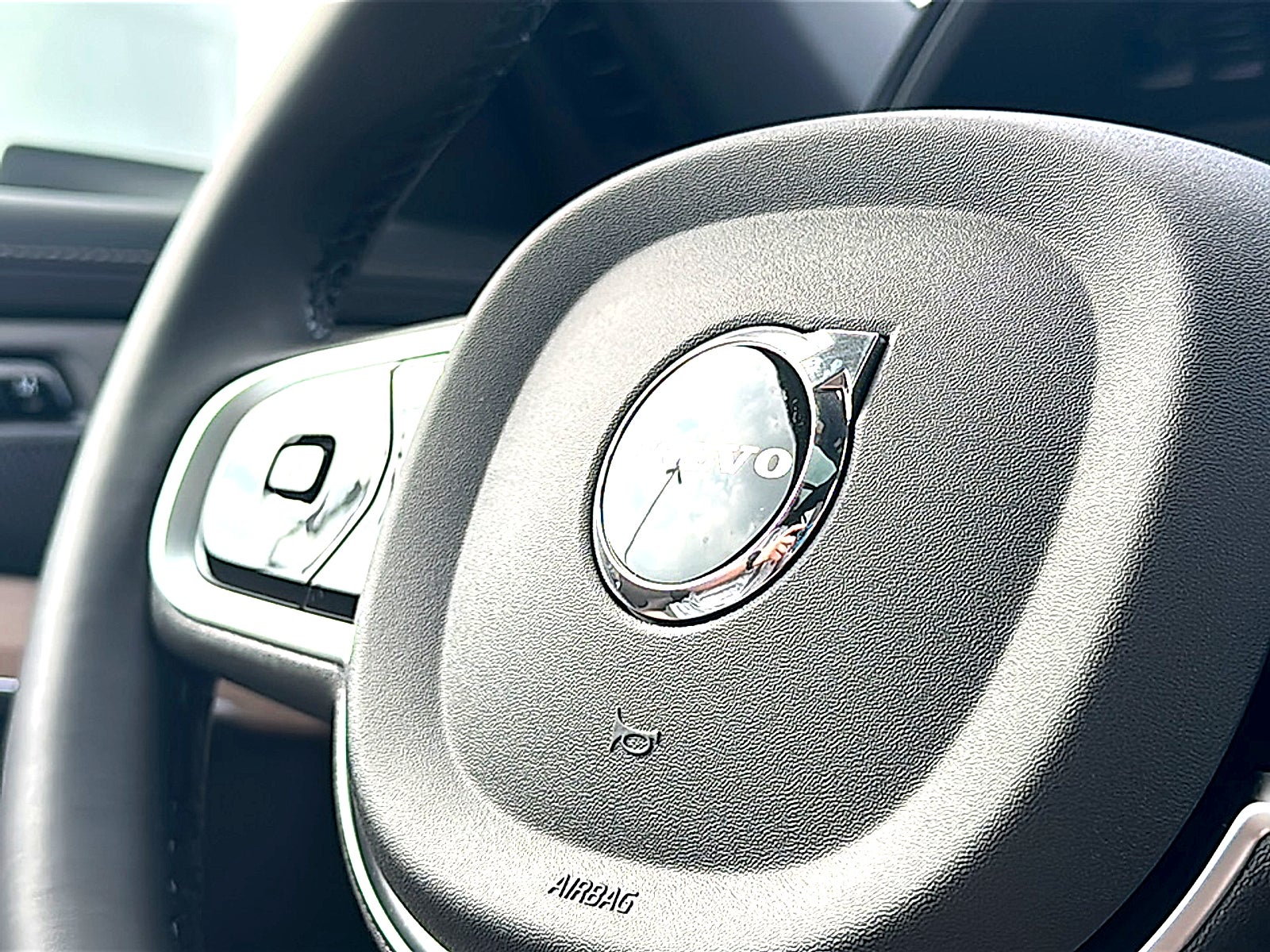 2026 Volvo XC90 Plus, B6 AWD Gas (mild hybrid), Gasoline, Bright, 7 Seats