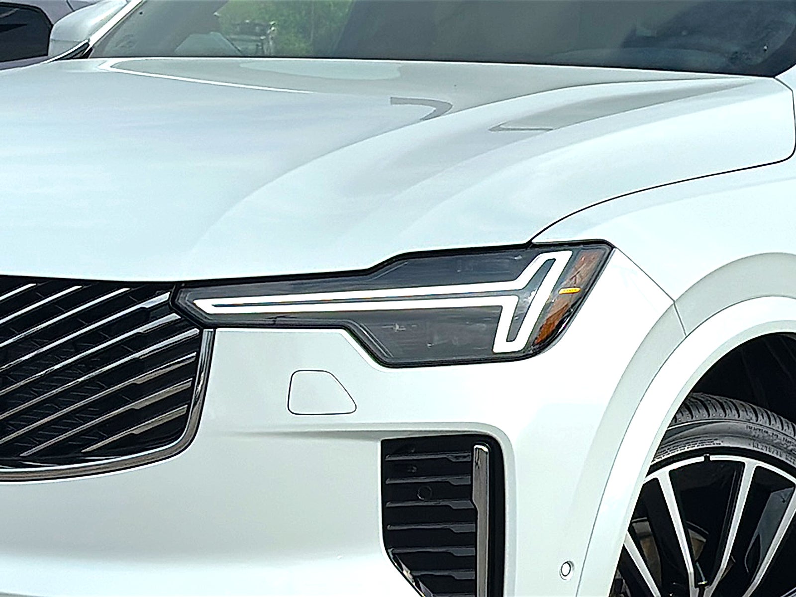 2026 Volvo XC90 Plus, B6 AWD Gas (mild hybrid), Gasoline, Bright, 7 Seats