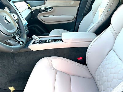 2027 Volvo XC90 Plus