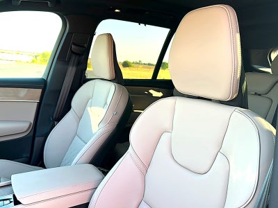2027 Volvo XC90 Plus