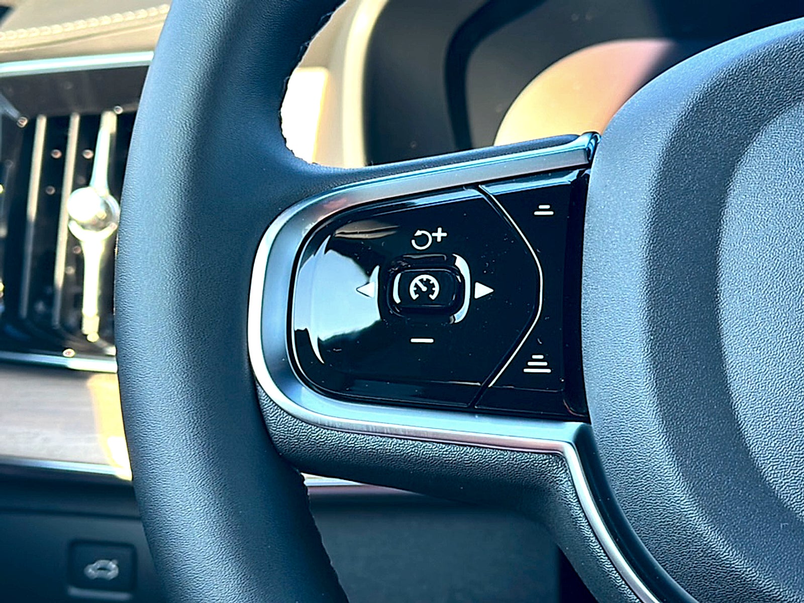 2027 Volvo XC90 Plus