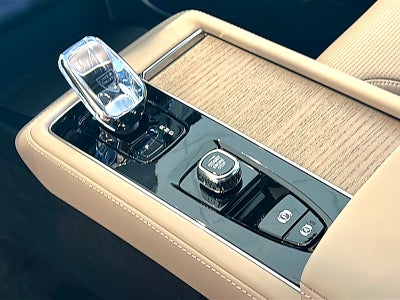 2027 Volvo XC90 Ultra