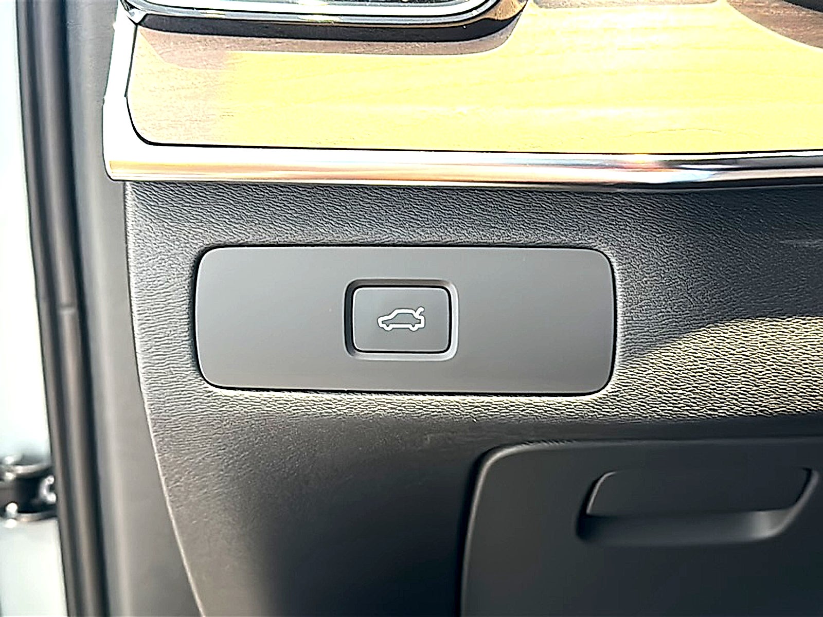 2027 Volvo XC90 Ultra