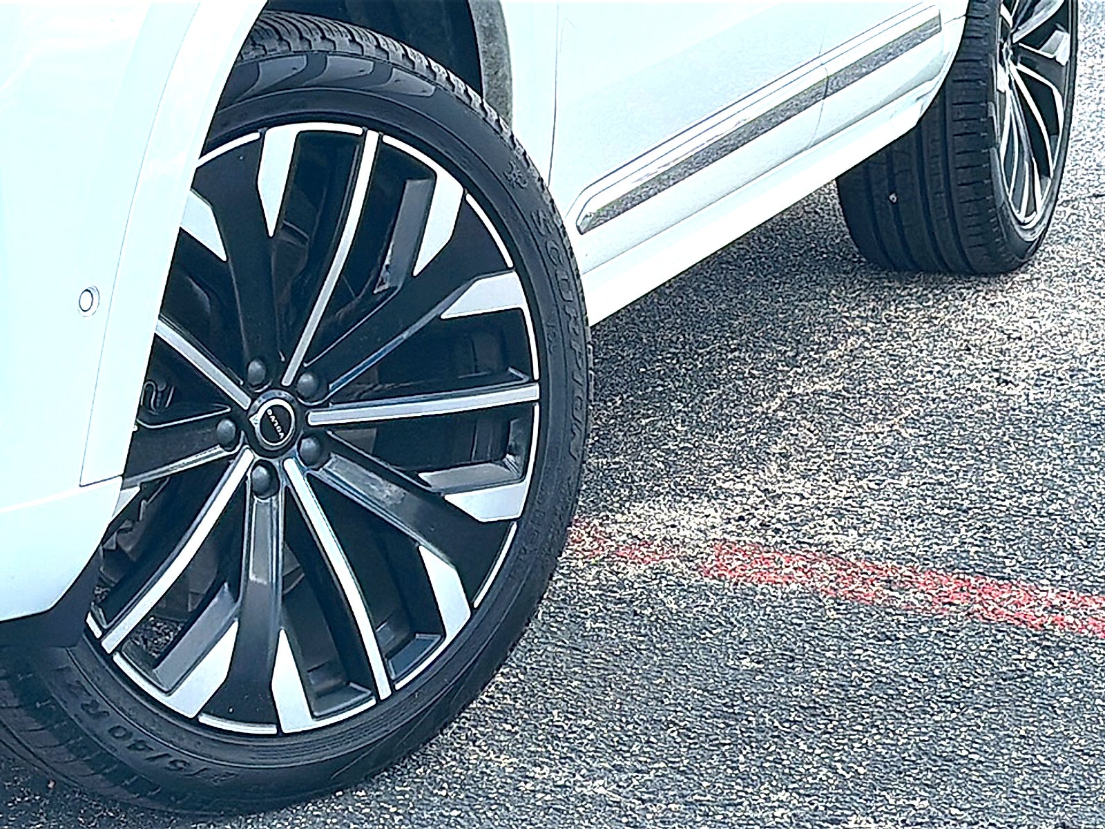 2026 Volvo XC90 Ultra, B6 AWD Gas (mild hybrid), Gasoline, Bright, 7 Seats