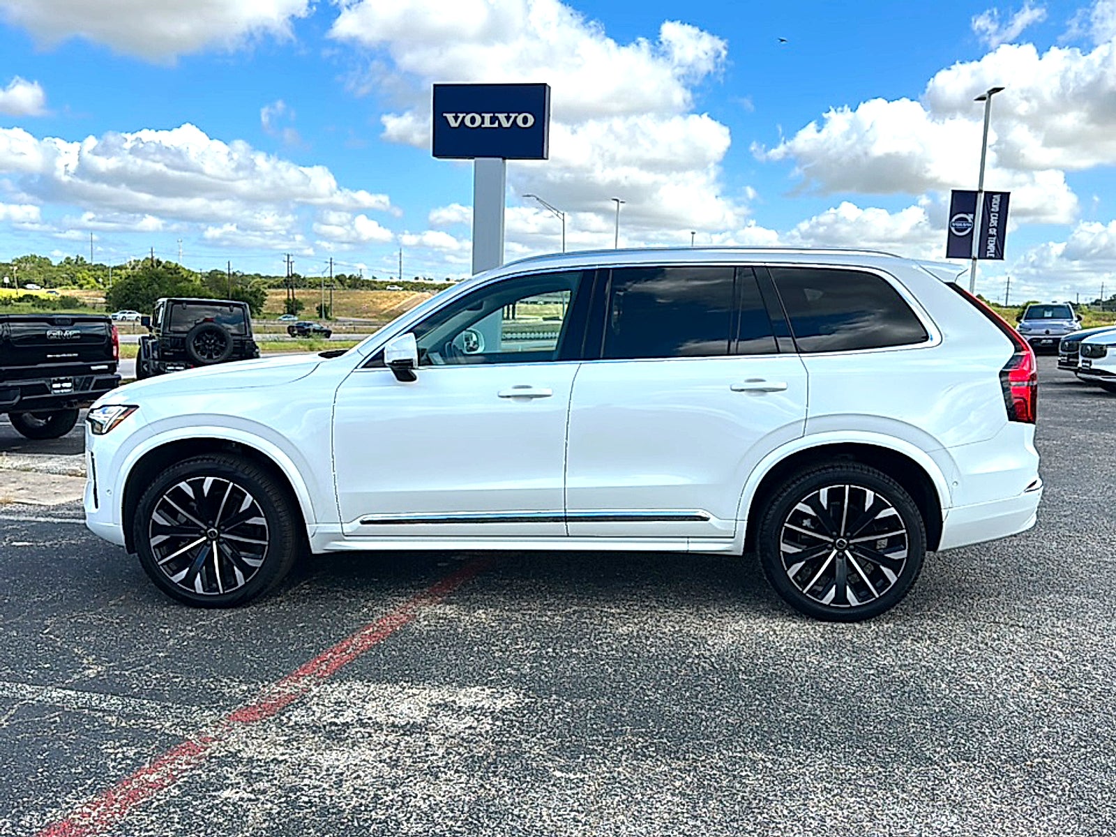 2026 Volvo XC90 Ultra, B6 AWD Gas (mild hybrid), Gasoline, Bright, 7 Seats