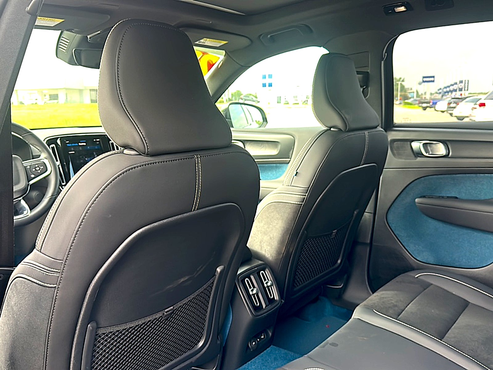 2023 Volvo XC40 Recharge Pure Electric Twin Ultimate